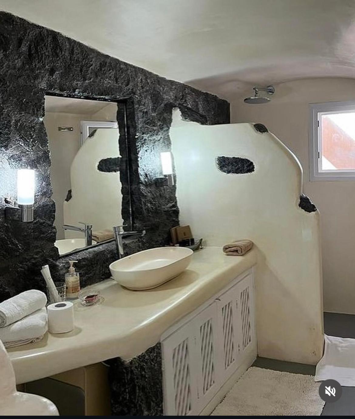 Fira White Residence Екстериор снимка