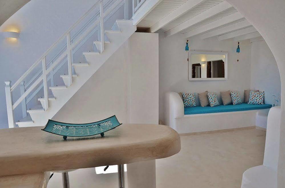 Fira White Residence Екстериор снимка