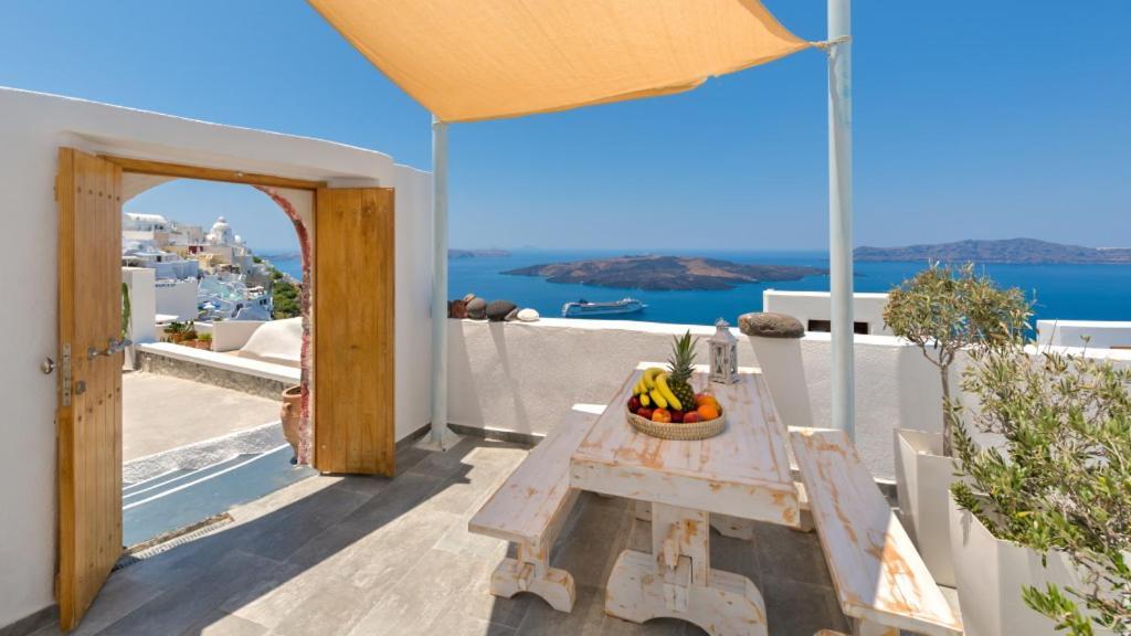 Fira White Residence Екстериор снимка